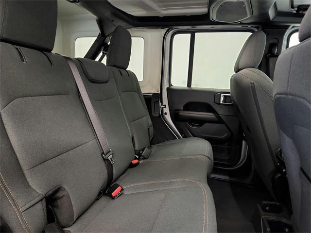 Photo of 2024 Silver Zynith Clearcoat Jeep Wrangler