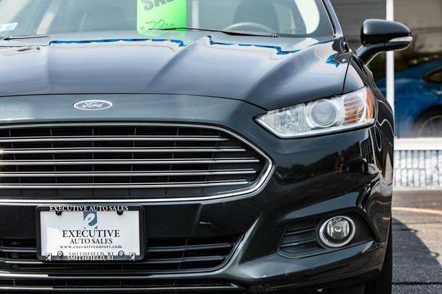 Photo of 2014 GREY Ford Fusion Energi