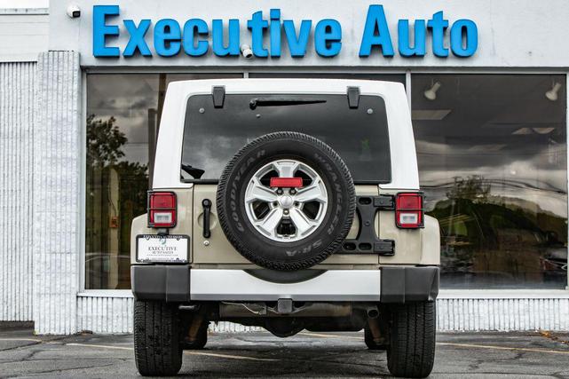 Photo of 2017 TAN Jeep Wrangler Unlimited