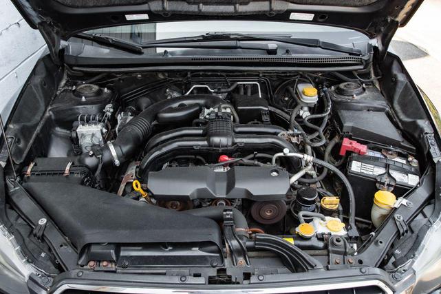 Photo of 2014 GREY Subaru XV Crosstrek