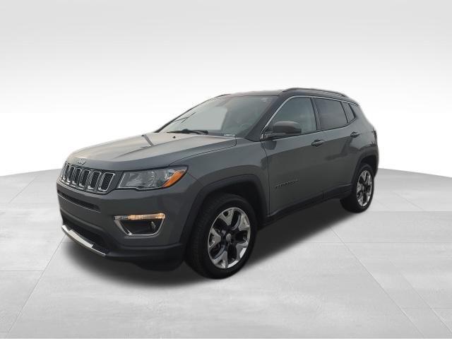 Photo of 2019 Sting-Gray Clearcoat Jeep Compass