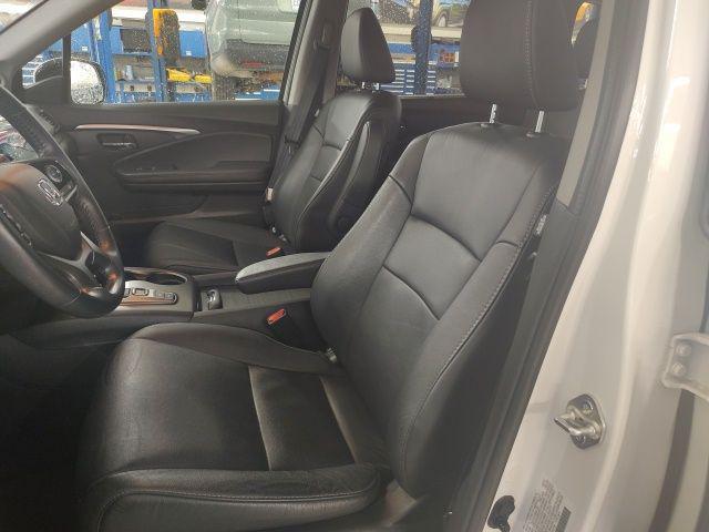 Photo of 2022 Platinum White Pearl Honda Pilot