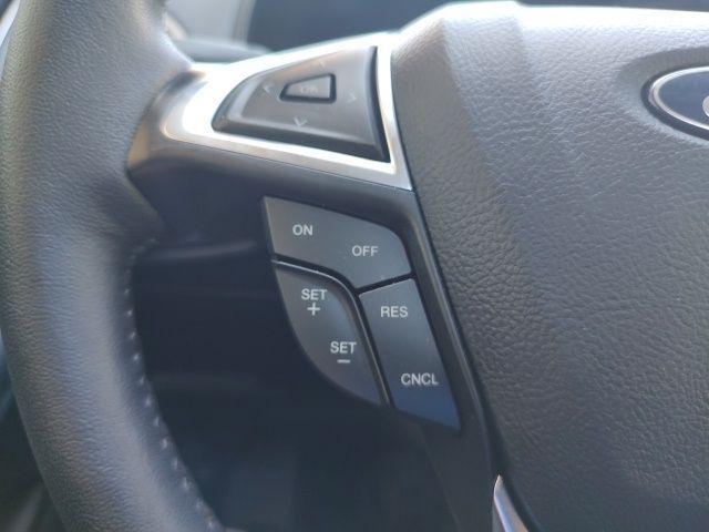 Photo of 2024 Burgundy Velvet Metallic Tinted Clearcoat Ford Edge