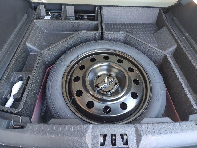 Photo of 2024 Burgundy Velvet Metallic Tinted Clearcoat Ford Edge