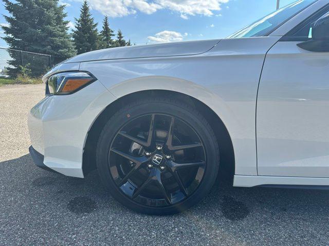 Photo of 2025 Platinum Honda Civic
