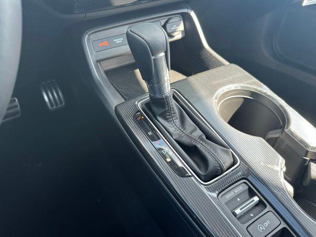Photo of 2025 Platinum Honda Civic