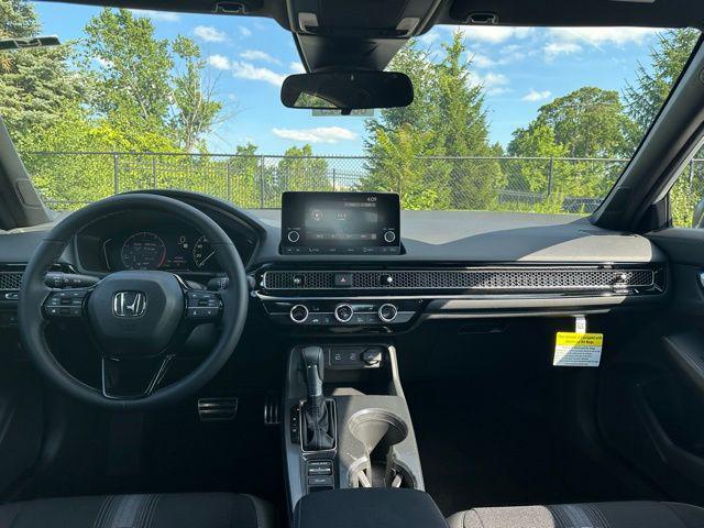 Photo of 2025 Platinum Honda Civic