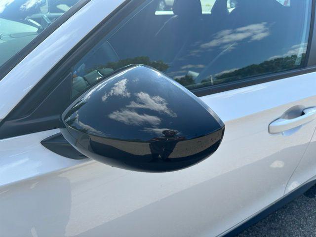 Photo of 2025 Platinum Honda Civic