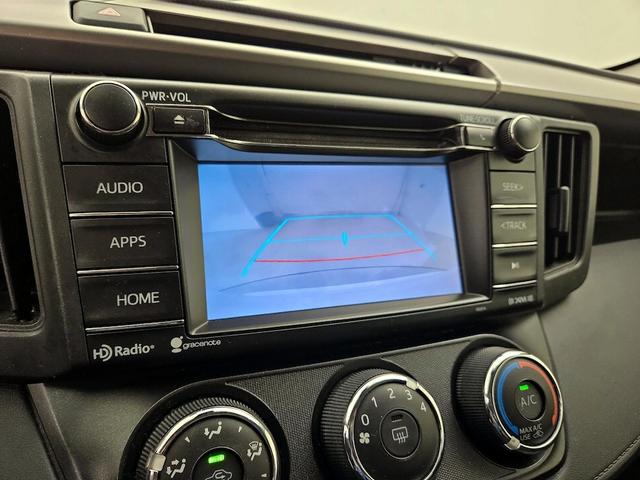 Photo of 2017 White Toyota RAV4