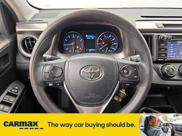 Photo of 2017 White Toyota RAV4