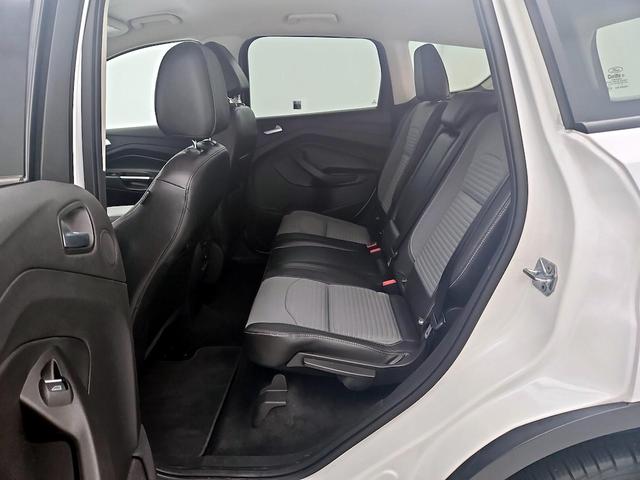 Photo of 2017 White Ford Escape
