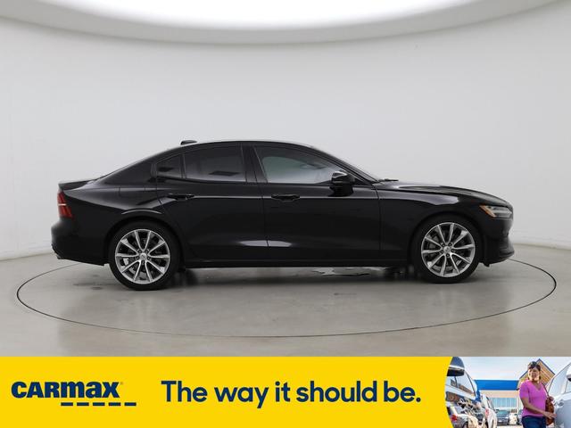 Photo of 2020 Black Volvo S60