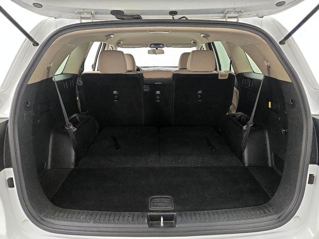 Photo of 2019 White Kia Sorento