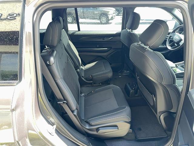 Photo of 2025 Baltic Gray Jeep Grand Cherokee L