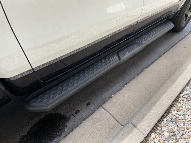 Photo of 2022 Bright White Clearcoat RAM 1500