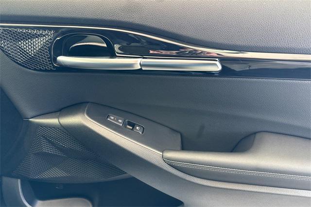 Photo of 2025 Fusion Black Kia Seltos
