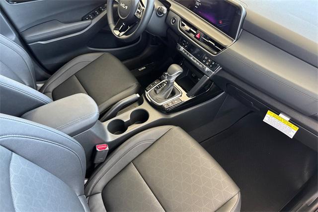 Photo of 2025 Fusion Black Kia Seltos