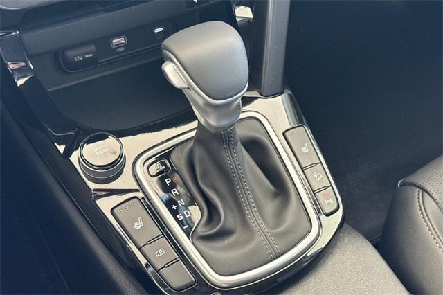 Photo of 2025 Fusion Black Kia Seltos