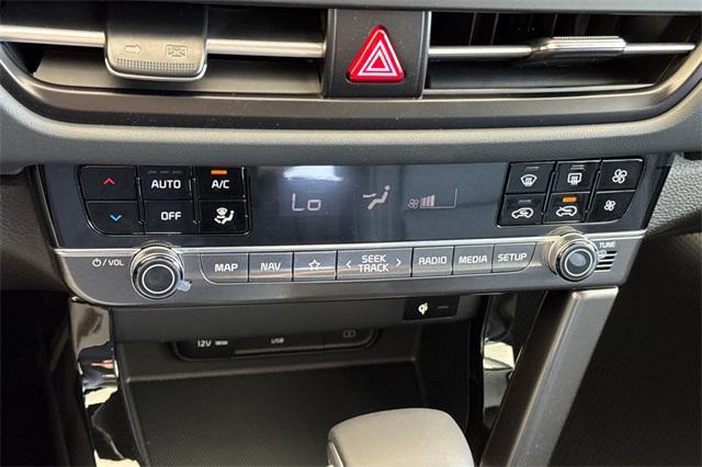 Photo of 2025 Fusion Black Kia Seltos