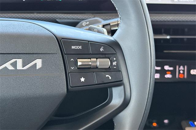 Photo of 2025 Wolf Gray Kia EV6