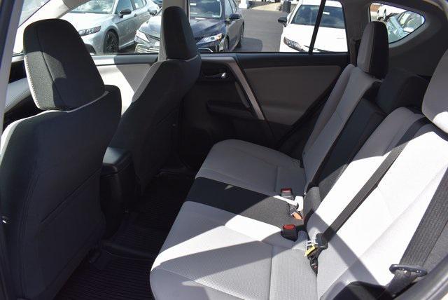 Photo of 2018 Silver Sky Metallic Toyota RAV4
