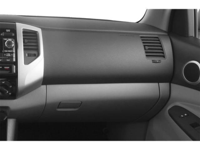 Photo of 2015 Magnetic Gray Metallic Toyota Tacoma