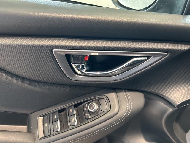 Photo of 2020 Ice Silver Metallic Subaru Forester