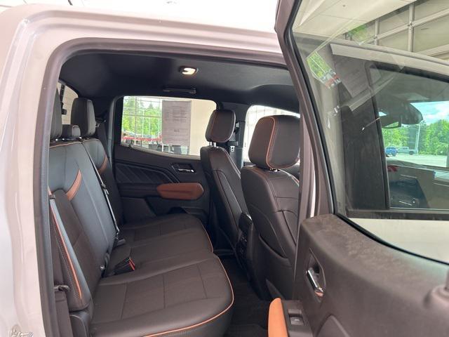 Photo of 2024 Summit White GMC Canyon
