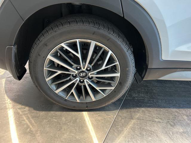 Photo of 2020 Stellar Silver Hyundai TUCSON