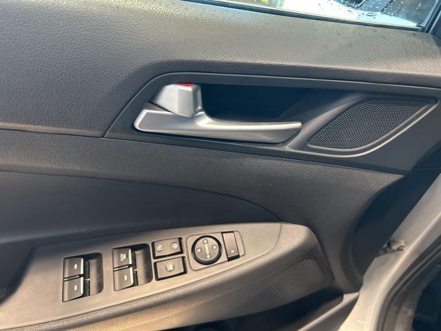 Photo of 2020 Stellar Silver Hyundai TUCSON