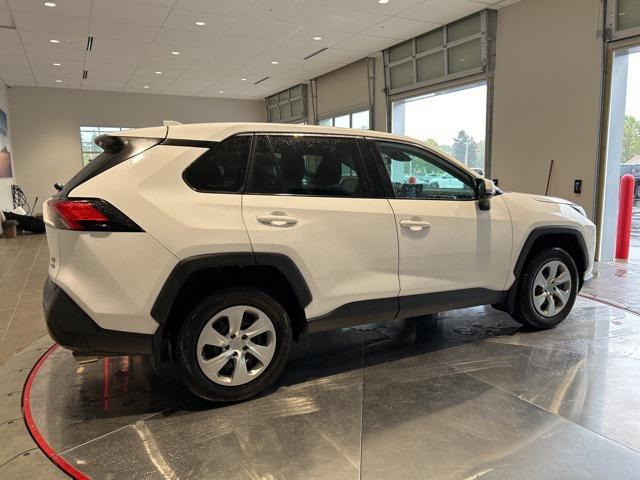 Photo of 2022 White Toyota RAV4