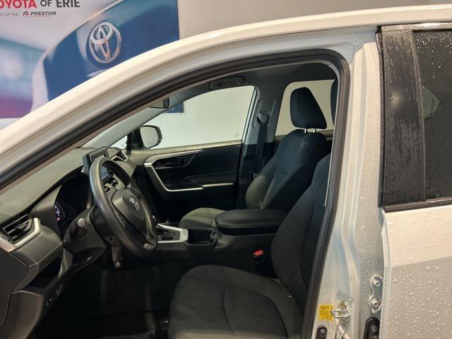 Photo of 2022 White Toyota RAV4