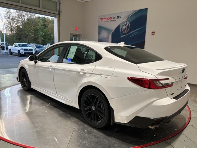 Photo of 2025 Ice Cap Toyota Camry