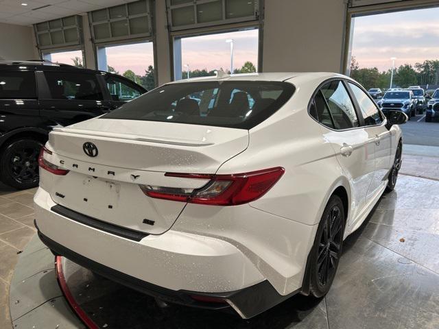 Photo of 2025 Ice Cap Toyota Camry