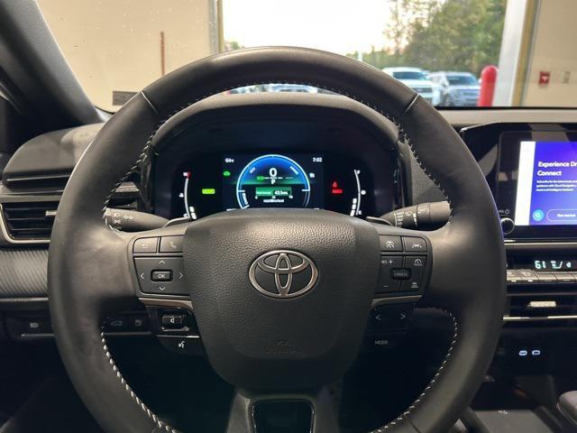 Photo of 2025 Ice Cap Toyota Camry