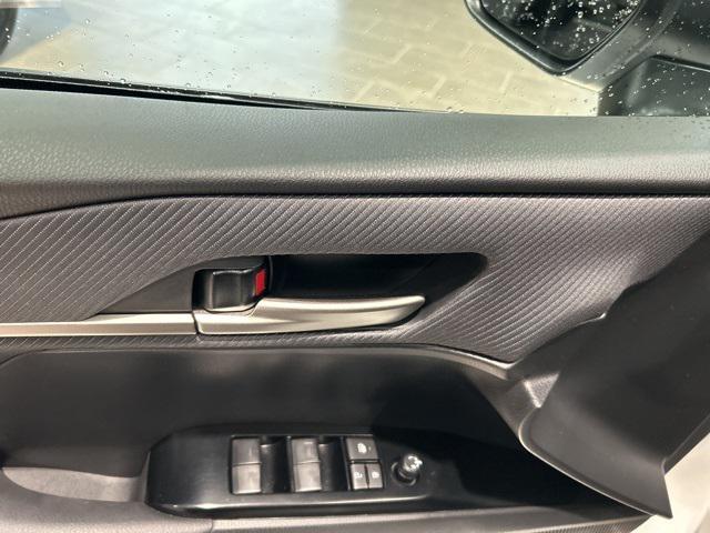 Photo of 2025 Ice Cap Toyota Camry