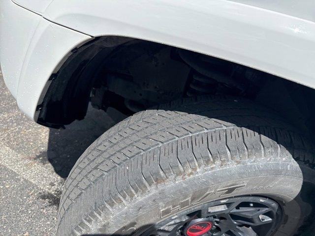 Photo of 2022 White Toyota 4Runner