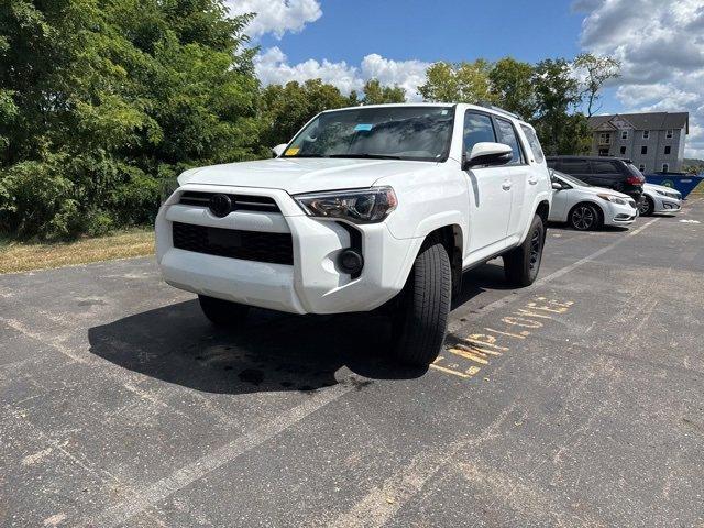 Photo of 2022 White Toyota 4Runner