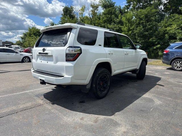 Photo of 2022 White Toyota 4Runner