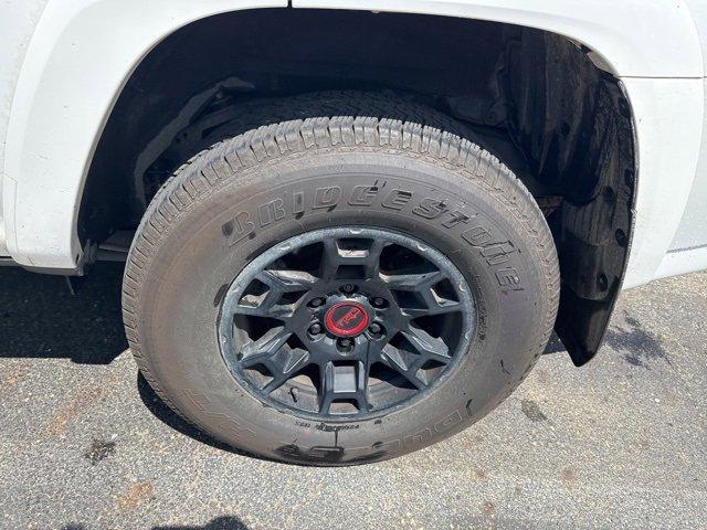 Photo of 2022 White Toyota 4Runner