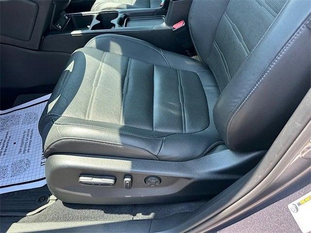 Photo of 2022 Black Honda CR-V