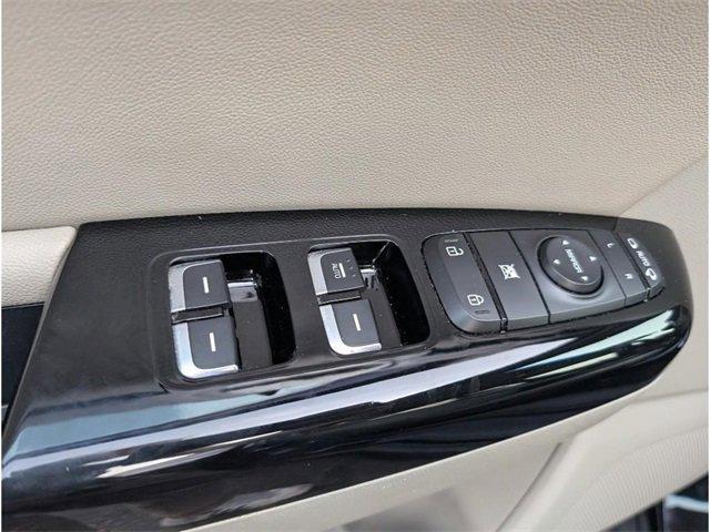 Photo of 2021 Black Cherry Kia Sportage