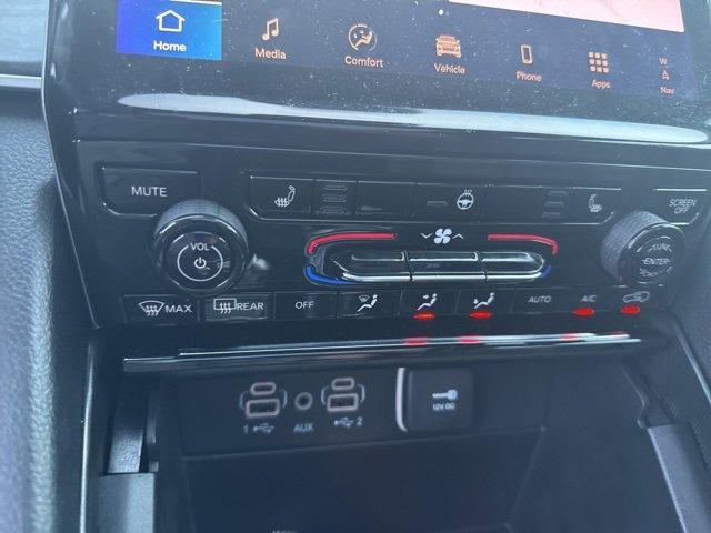 Photo of 2024 Velvet Red Pearlcoat Jeep Grand Cherokee