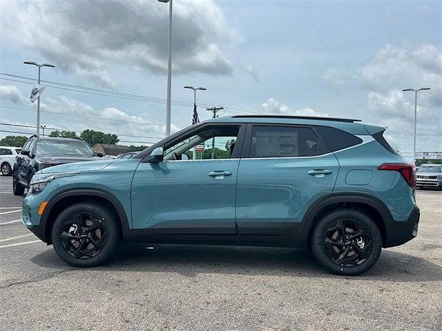 Photo of 2026 Blue Kia Seltos