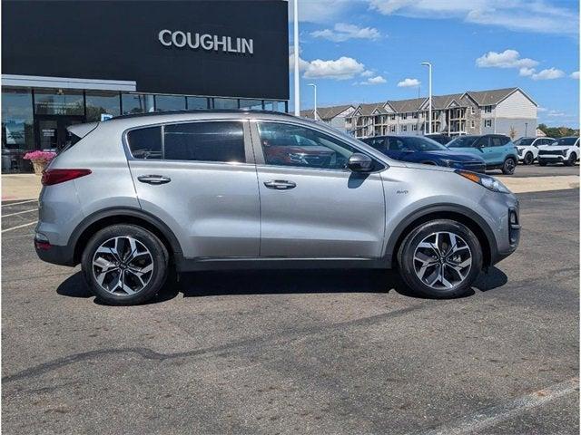 Photo of 2022 Steel Gray Kia Sportage
