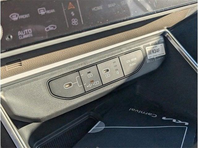 Photo of 2026 Metal Kia Carnival
