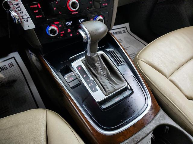 Photo of 2015 White Audi Q5