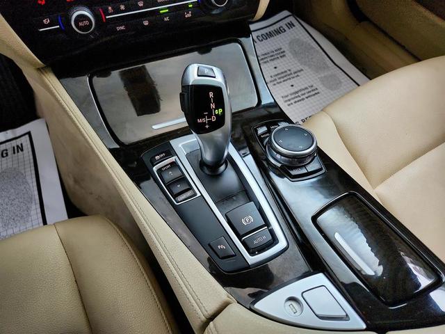 Photo of 2015 Blue BMW 528