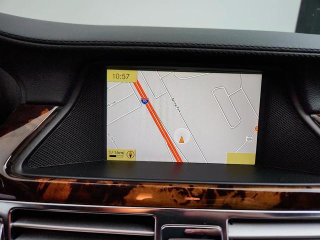 Photo of 2012 White Mercedes-Benz CLS-Class