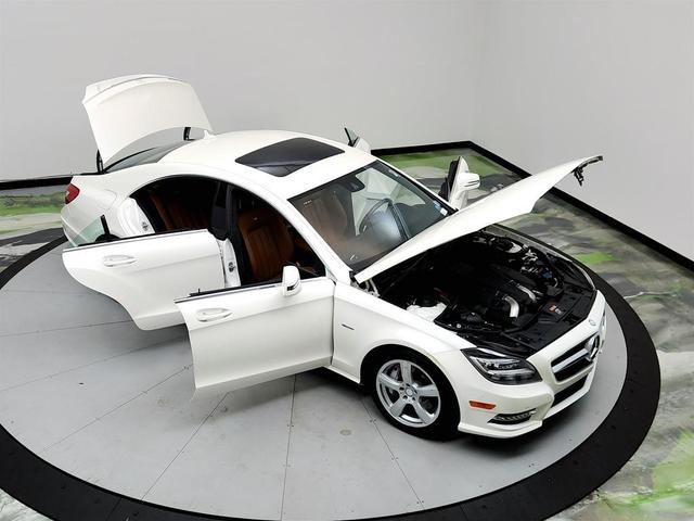 Photo of 2012 White Mercedes-Benz CLS-Class